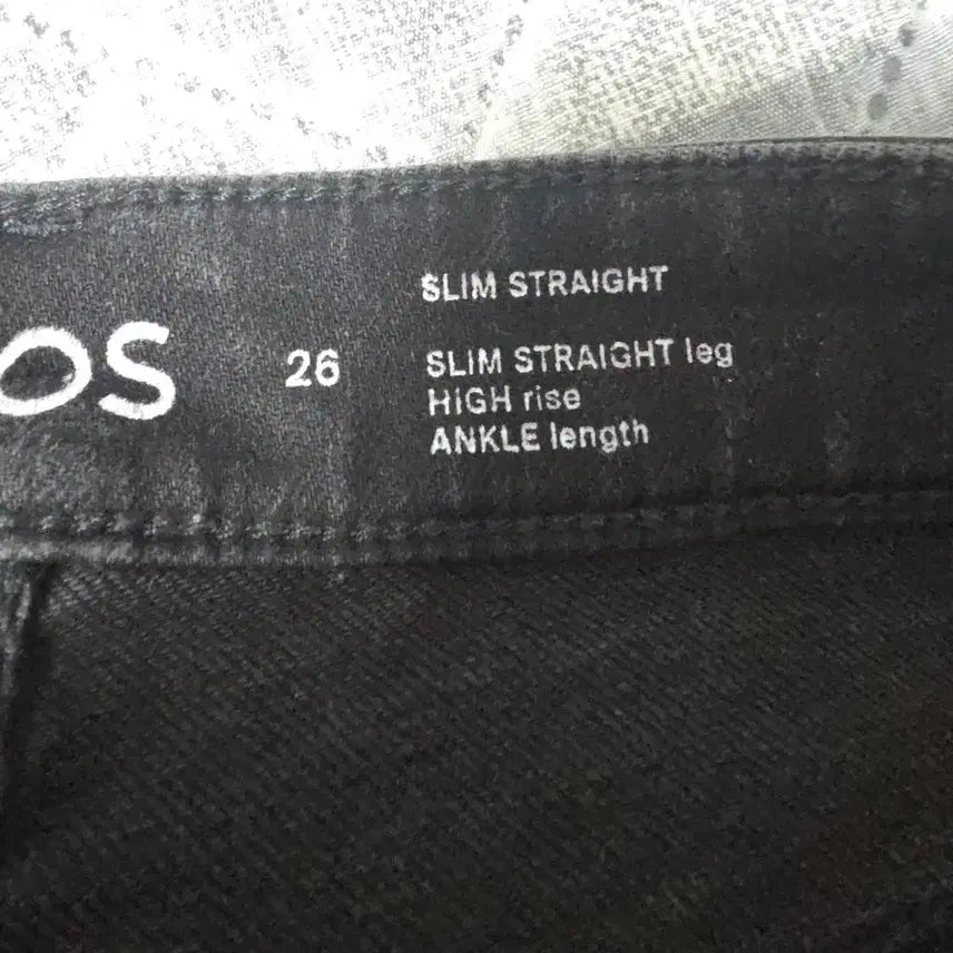 [BUNJANG] COS Straight Fit Black Denim Jeans / 코스 스트레이트핏 블랙 데님 26