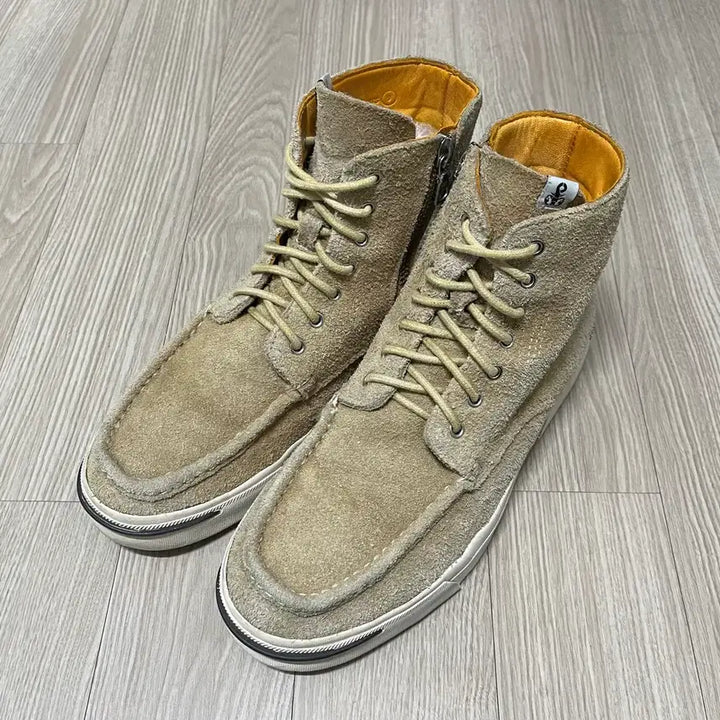 [BUNJANG] Visvim x Sophnet 7 Hole Moc Toe Beige Suede Boots / visvim x sophnet 7hole moc toe
