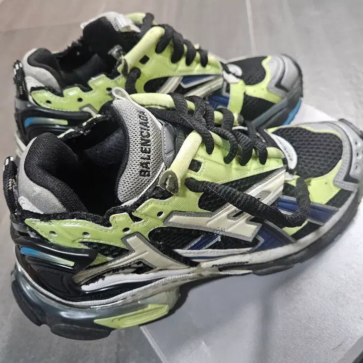 [BUNJANG] Balenciaga New Runner Sneakers / 발렌시아가 뉴러너