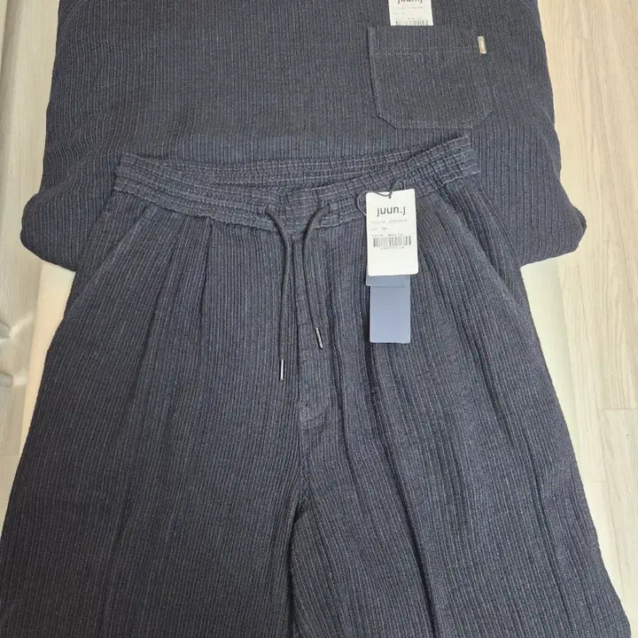 [BUNJANG] 준지 25ss 코튼 블렌디드 준므플리세 맨투맨/팬츠 셋업(M/46) / 준지 25ss 블렌디드 코튼 스트라이프 준므플리세 셋업(M/46)