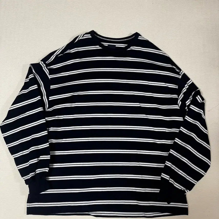 [SOLD OUT] 준지 스트라이프 오버핏 롱슬리브 티셔츠 네이비L JC5241P92R