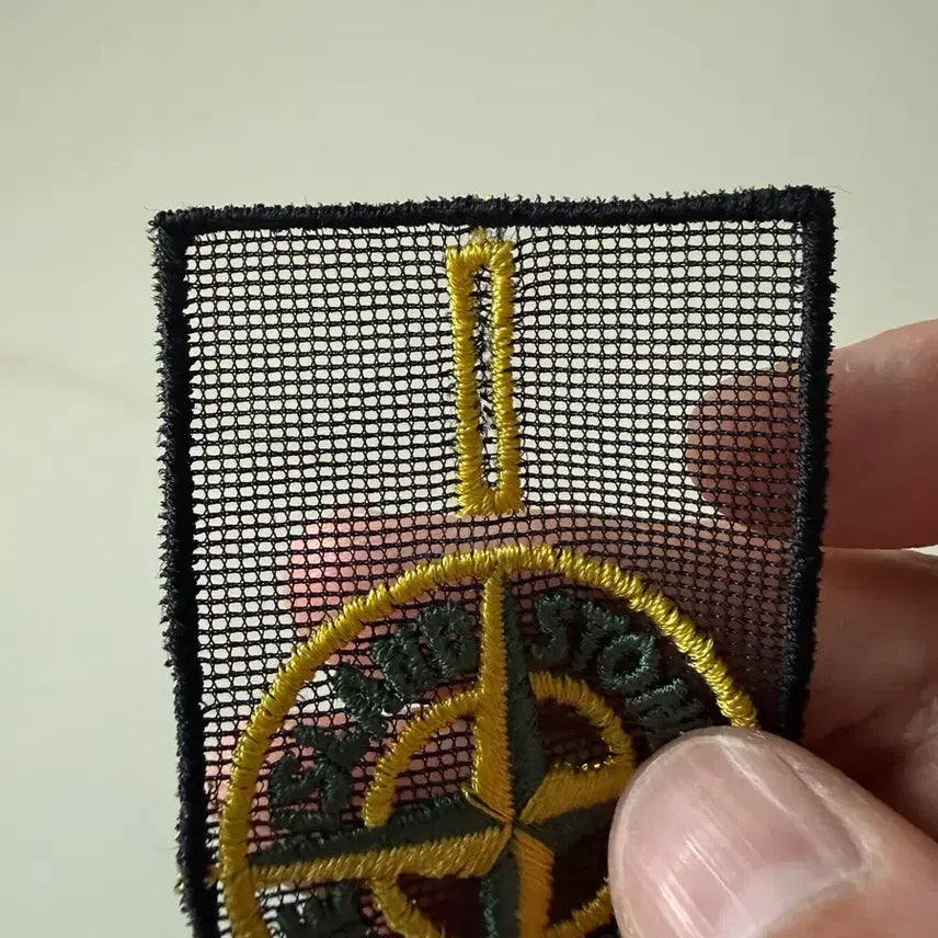 [BUNJANG] Stone Island Mesh and Badge / 스톤아일랜드 망사와펜