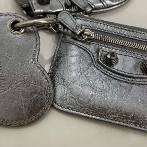 [BUNJANG] Balenciaga Le Cagole Mini Multi Pouch Clutch Bag / 발렌시아가 르카골 미니 멀티 파우치 클러치백 가방 실버