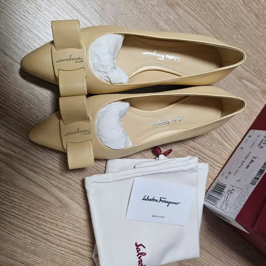 [BUNJANG] Salvatore Ferragamo Viva Flat Shoes / 페레가모 비바 플렛슈즈