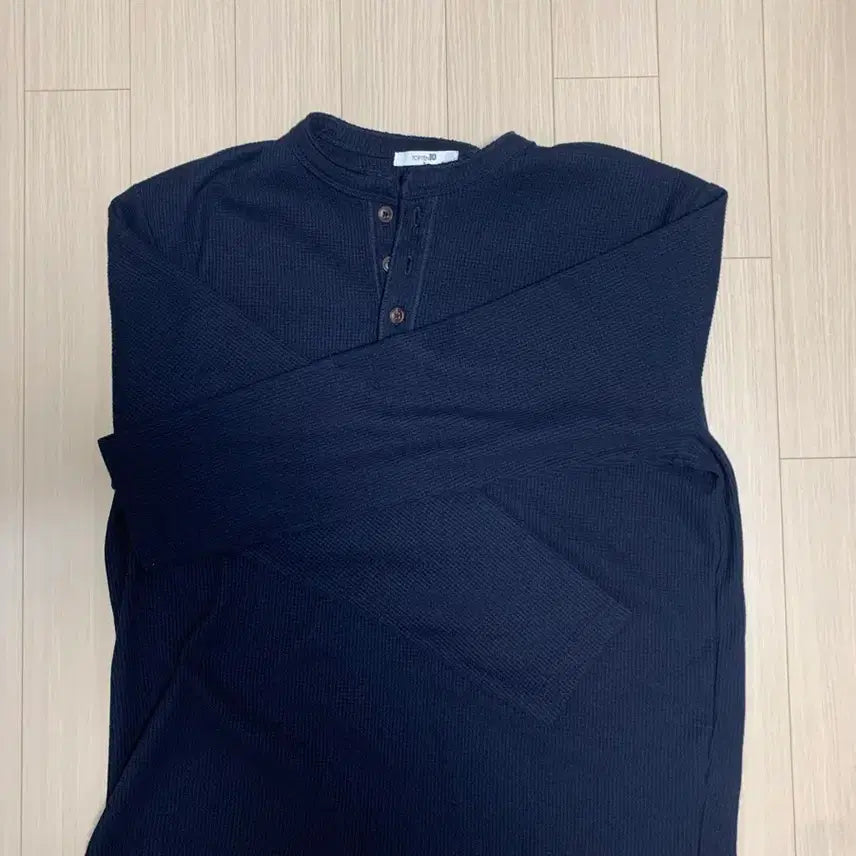 [SOLD OUT] 탑텐 와플 헨리넥 긴팔티셔츠 블랙 네이비 M