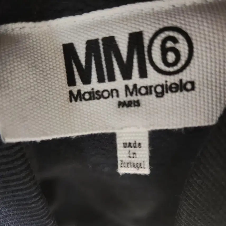 [BUNJANG] MM6 Maison Margiela Sheer Sweatshirt / MM6 메종 마르지엘라 시스루 맨투맨 / 희소 디자인 / 분위기 미쳤어요