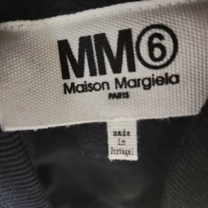 [BUNJANG] MM6 Maison Margiela Sheer Sweatshirt / MM6 메종 마르지엘라 시스루 맨투맨 / 희소 디자인 / 분위기 미쳤어요