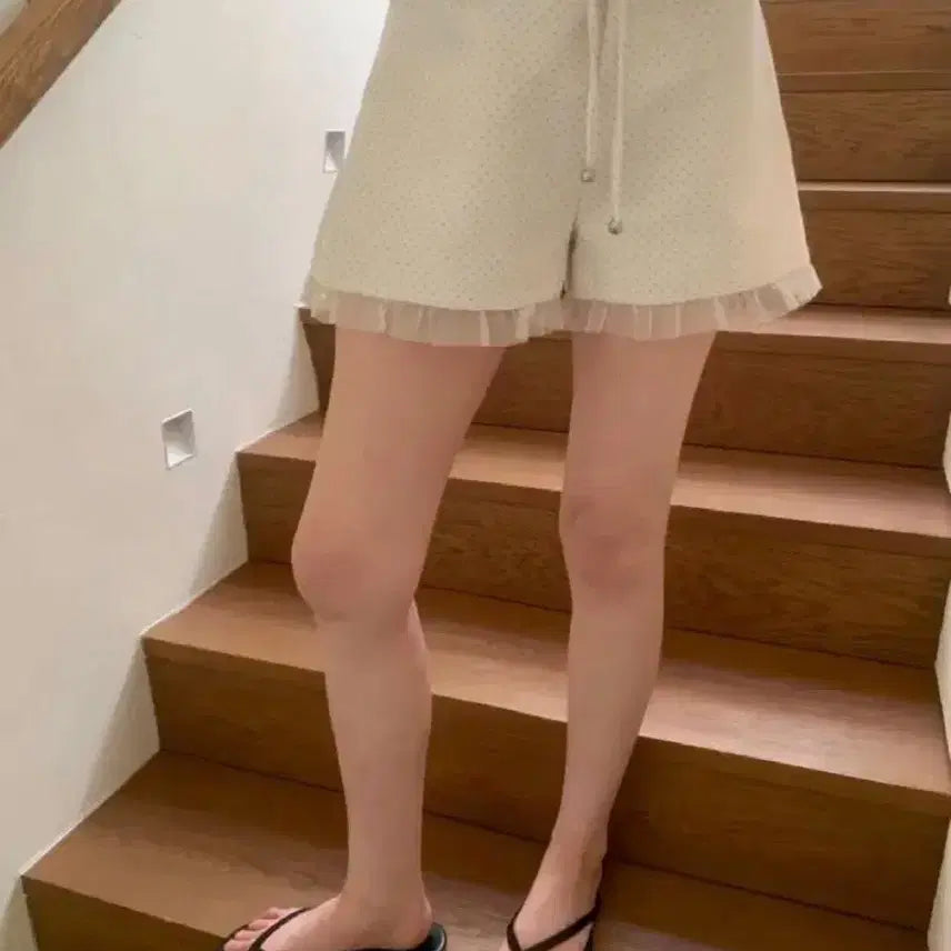 [BUNJANG] 포스터 도트 프릴 팬츠 포레스트 리터 미엘 위시러브미 프리티영띵 / 포스터 도트 프릴 팬츠 포레스트 리터 미엘 위시러브미 프리티영띵
