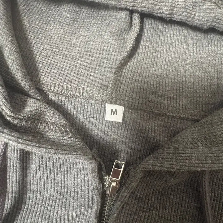 [BUNJANG] Slim Fit Hooded Zip-Up Jacket / 딱붙 후드집업