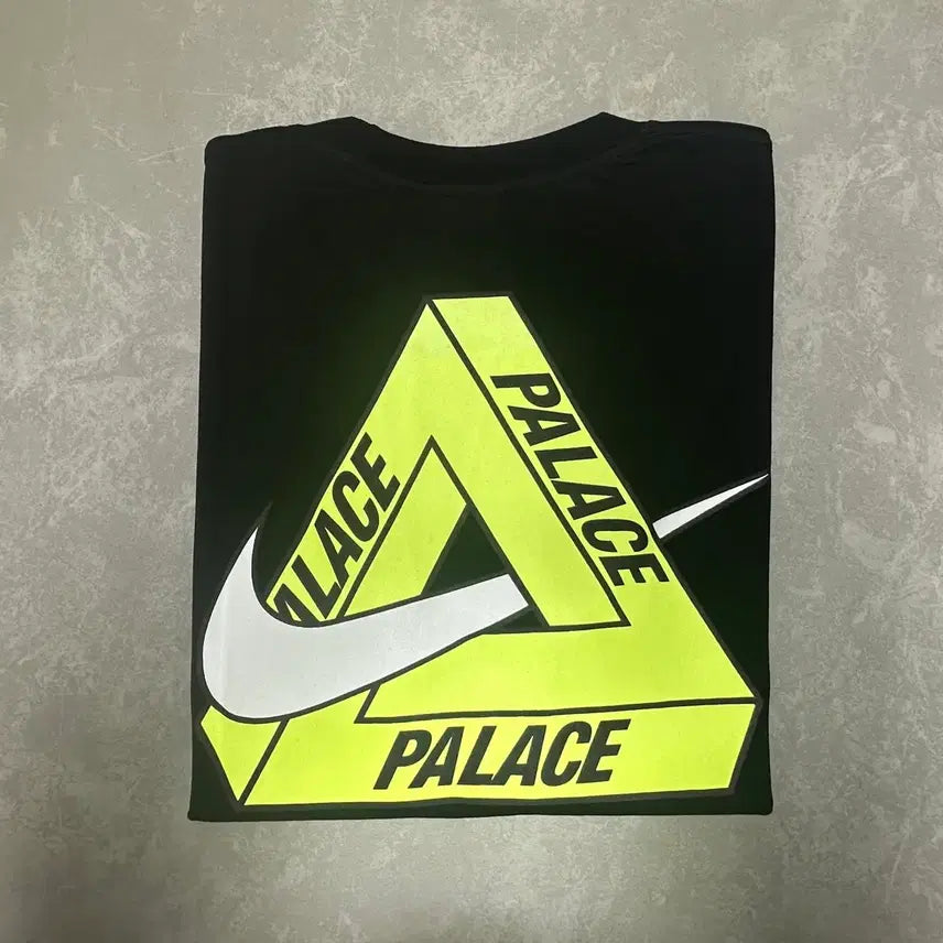 [SOLD OUT] 팔라스 x 나이키 트라이 스우시 티셔츠 블랙 - 25FW [M,XL]