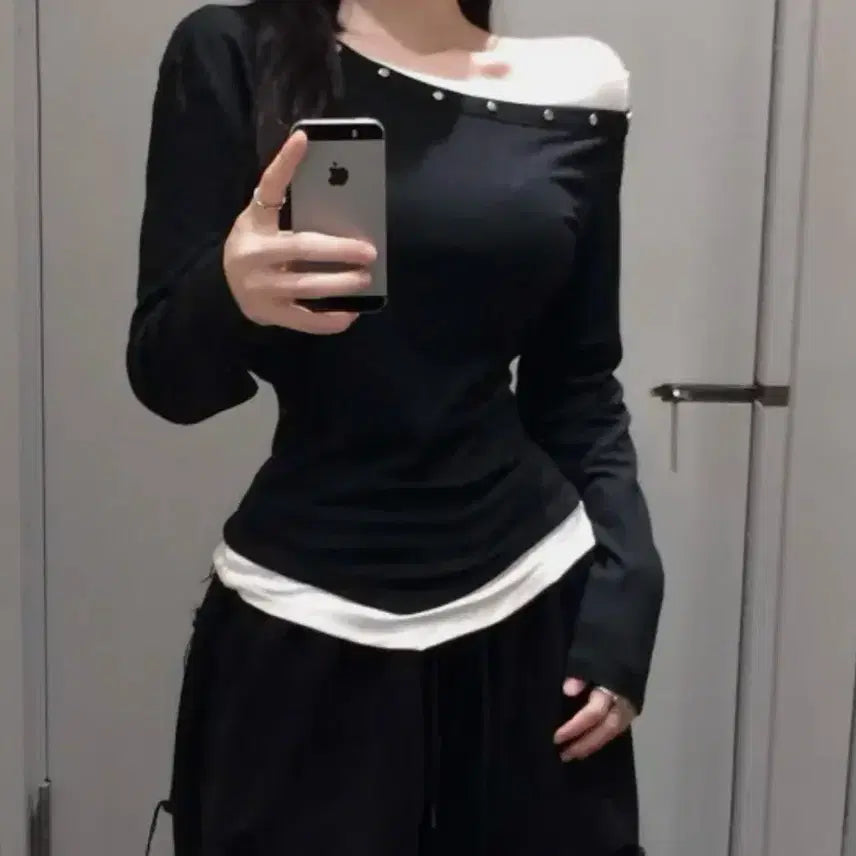 [BUNJANG] Layered Off-Shoulder Black Long Sleeve Top / 레이어드 오프숄더 블랙 긴팔티