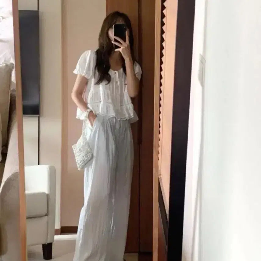 [BUNJANG] 리터 샤샤 블라우스 미엘 포레스트 파운더스 샵모도 포스터 르플레인 / 리터 샤샤 블라우스 미엘 포레스트 파운더스 샵모도 포스터 르플레인