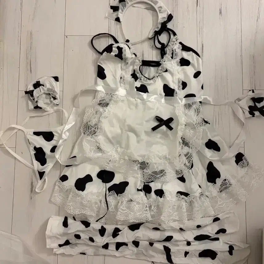 [BUNJANG] Cow Print Cosplay Costume Full Set / 섹시 젖소 무늬 코스프레 의상 풀세트