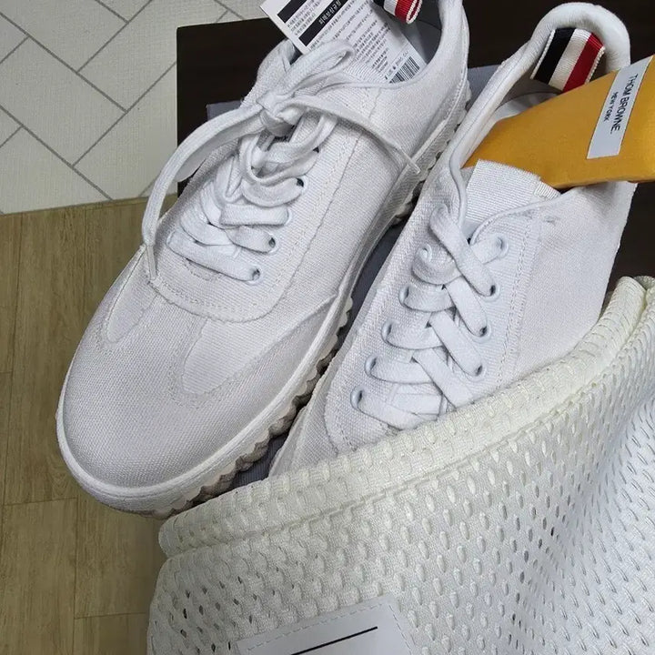 [BUNJANG] Thom Browne White Canvas Sneakers / 톰브라운 화이트 컨버스 스니커즈