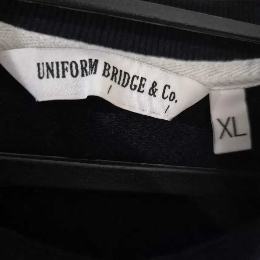 [BUNJANG] Uniform Bridge Cotton 100% Sweatshirt / [110]유니폼브릿지 맨투맨 코튼100%