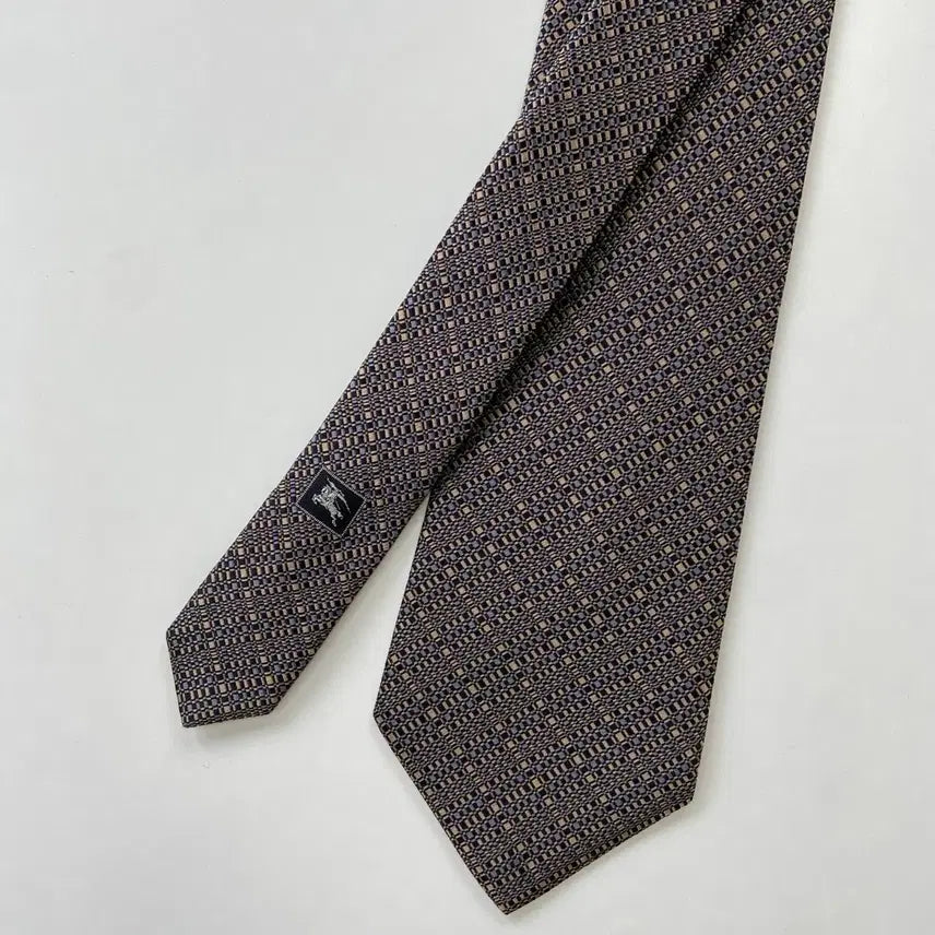 [BUNJANG] Burberry Silk Necktie / 버버리 명품 정품 넥타이 (Burberry)
