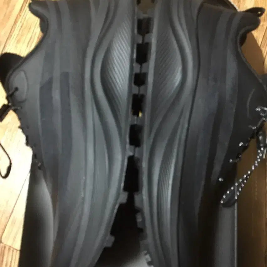 [SOLD OUT] FILA x ARC FLOAT TR9 2.0 블랙 판매합니다