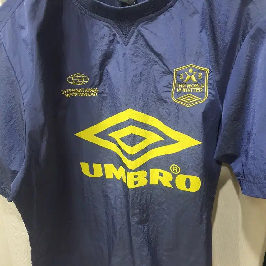 [BUNJANG] Umbro x Compact Record Bar Compact Record Bar Short-Sleeve T-Shirt / 엄브로 컴펙트레코드바 반팔피스테