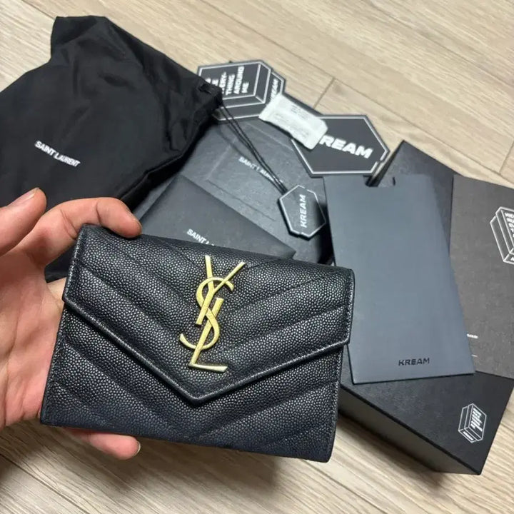 [BUNJANG] Yves Saint Laurent Matelassé Small Envelope Wallet / [크림판/풀구성] 입생로랑 마틀라세 스몰 엔벨로프 카드지갑