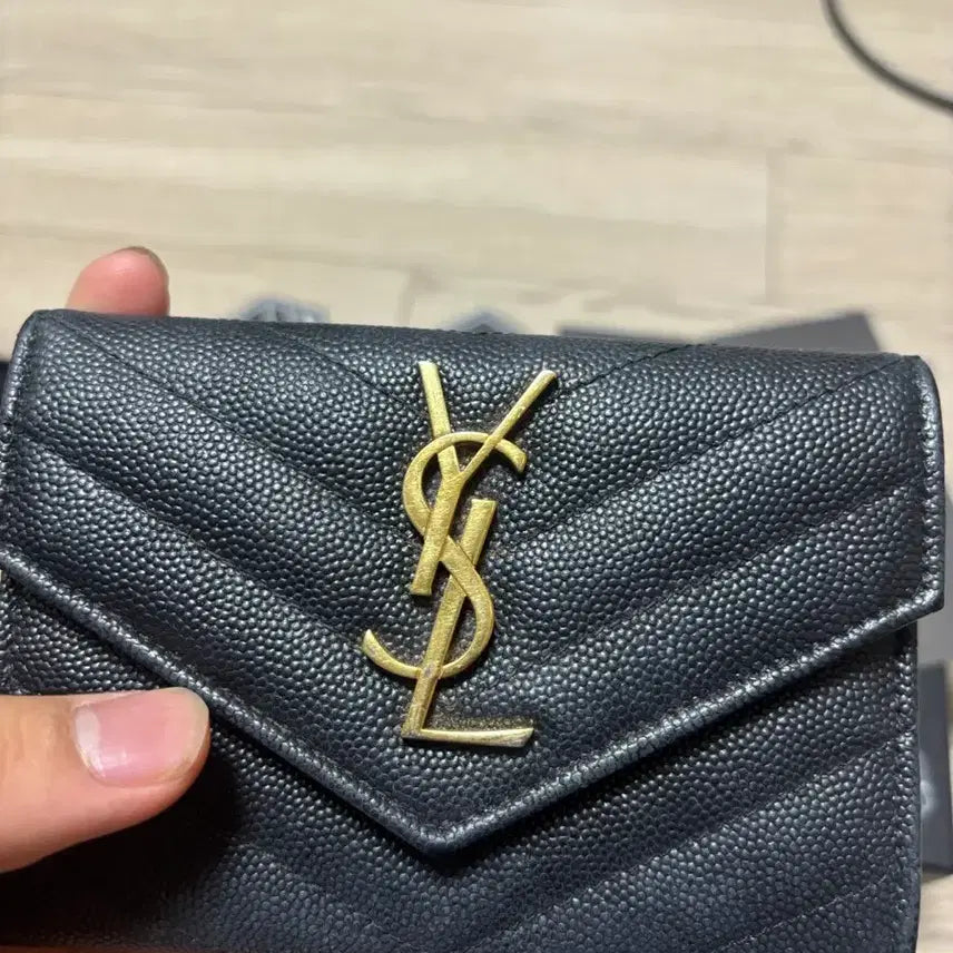 [BUNJANG] Yves Saint Laurent Matelassé Small Envelope Wallet / [크림판/풀구성] 입생로랑 마틀라세 스몰 엔벨로프 카드지갑