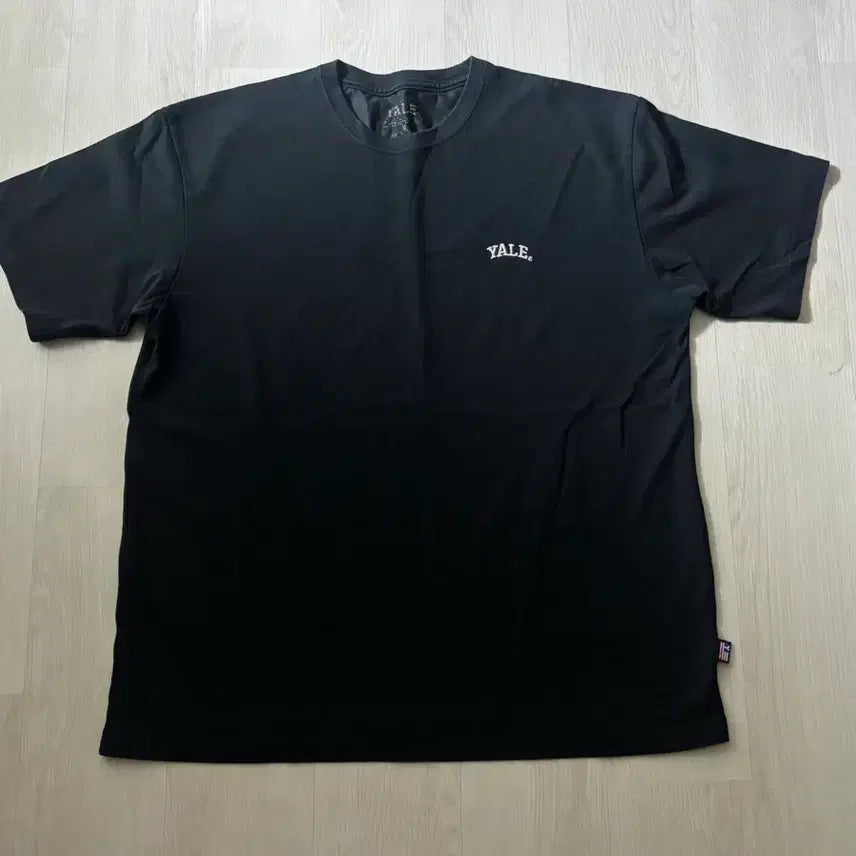 [SOLD OUT] 예일 반팔티 M