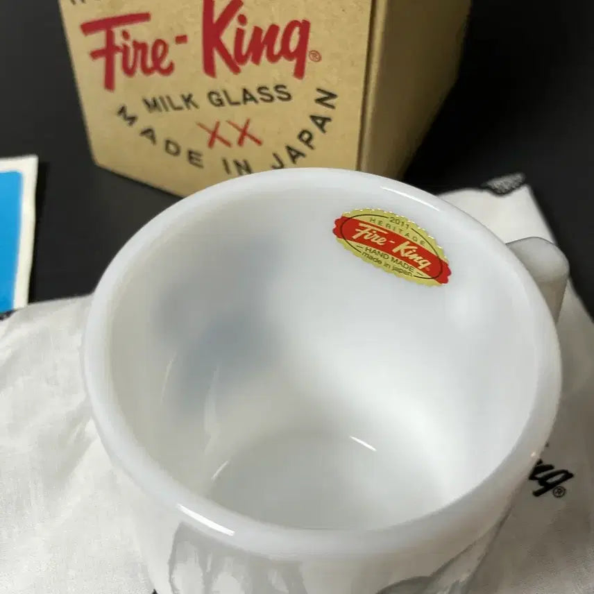 [BUNJANG] Fire King KAWS Collaboration Box / 파이어킹 카우스 콜라보