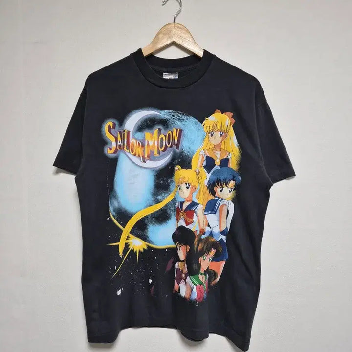 [BUNJANG] Sailor Moon Group Logo Anime T-Shirt XL / JPN 세일러문 단체로고 애니 티셔츠 XL - T162