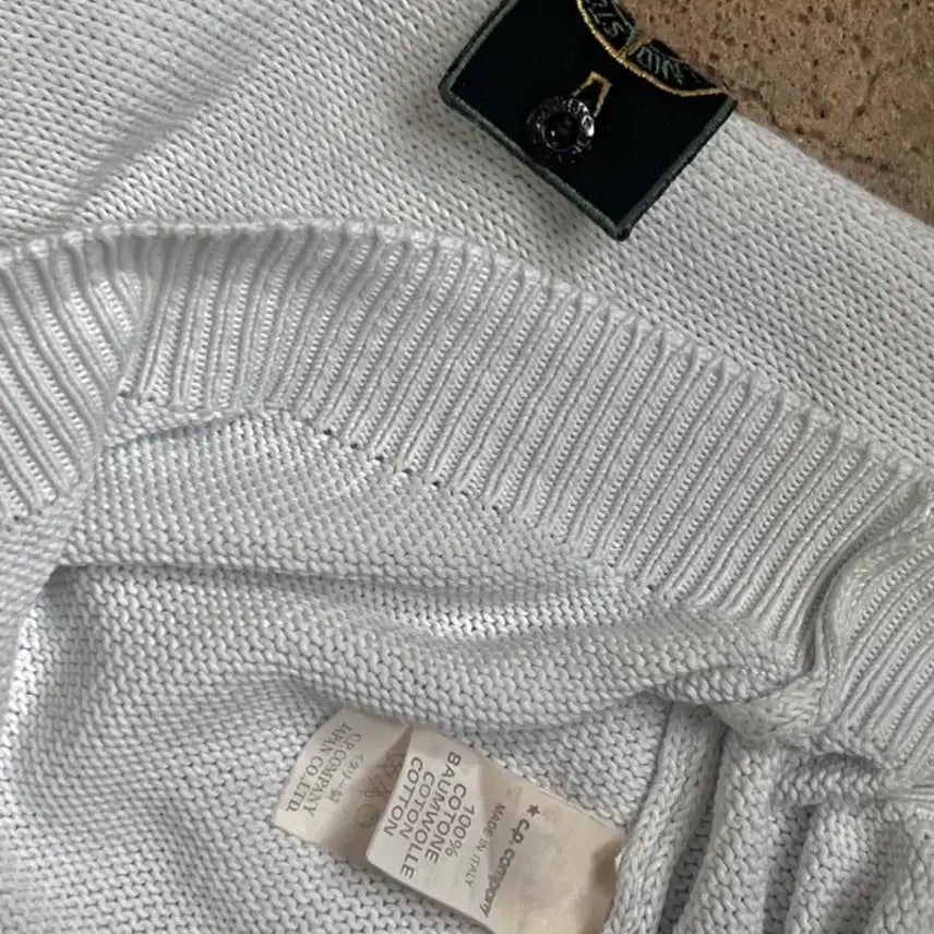 [BUNJANG] Stone Island V-Neck Knit Sweater / 80s stone island 스톤아일랜드 브이넥니트