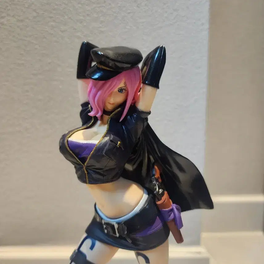 [BUNJANG] One Piece Flag Diamond Ship Reiju Figure / 원피스 코드B 플래그 다이아몬드쉽 레이쥬 피규어 팝니다.