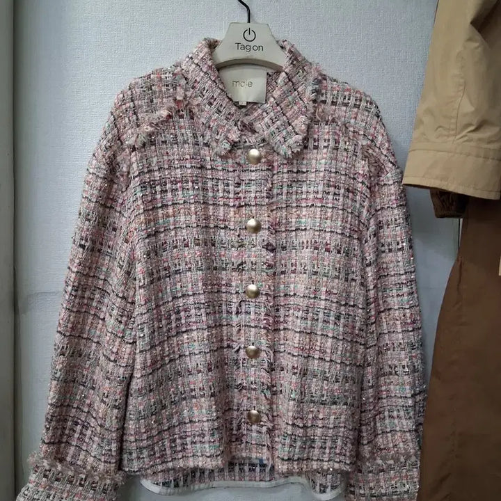 [BUNJANG] Maje Tweed Jacket Pink Gold Button / 마쥬 트위드 자켓 핑크 금장버튼55