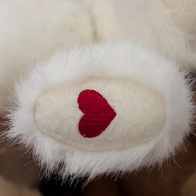 [BUNJANG] Boysbear White Bear Plush Toy / 보이즈베어 빈티지인형 흰곰 하트 발바닥