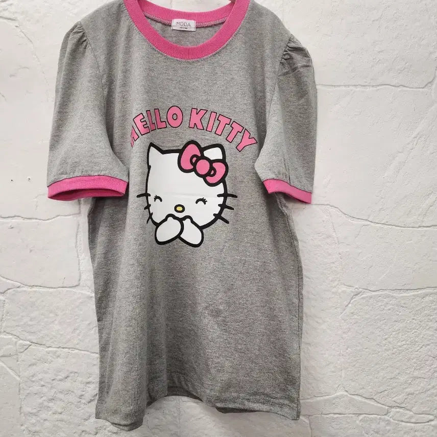 [SOLD OUT] 캐릭터 키티 여름 반팔티셔츠   (새상품)