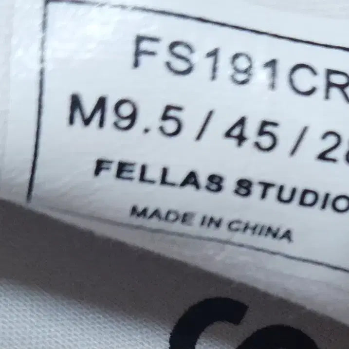 [BUNJANG] 새상품 FELLAS  스니커즈 싸이즈280  두 컬레 일괄 택포25000 / 새상품 FELLAS  스니커즈 싸이즈280  두 컬레 일괄 택포25000