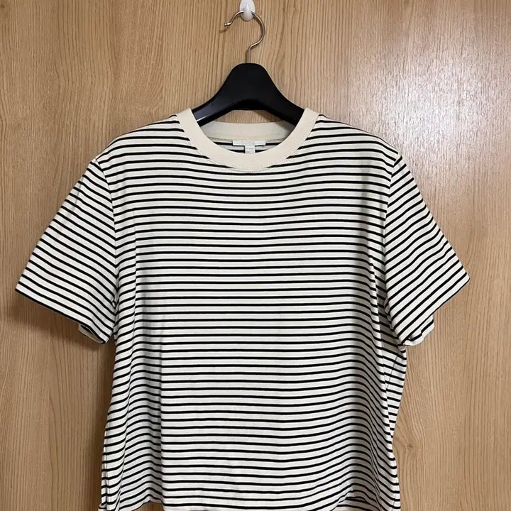 [SOLD OUT] COS 코스 스트라이프티셔츠