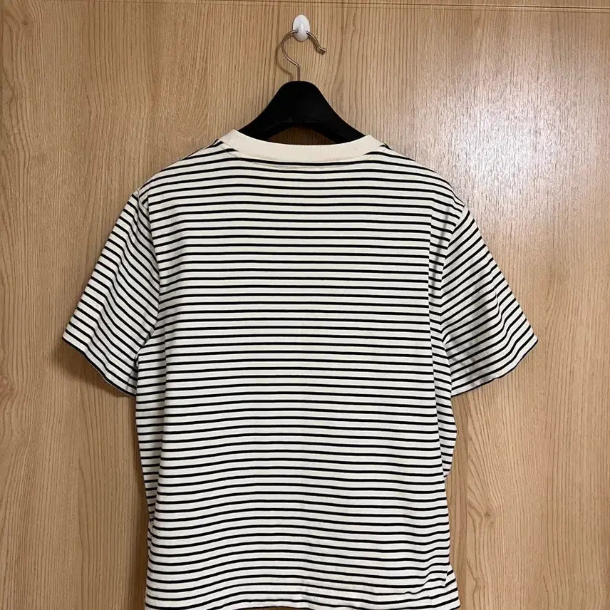 [SOLD OUT] COS 코스 스트라이프티셔츠