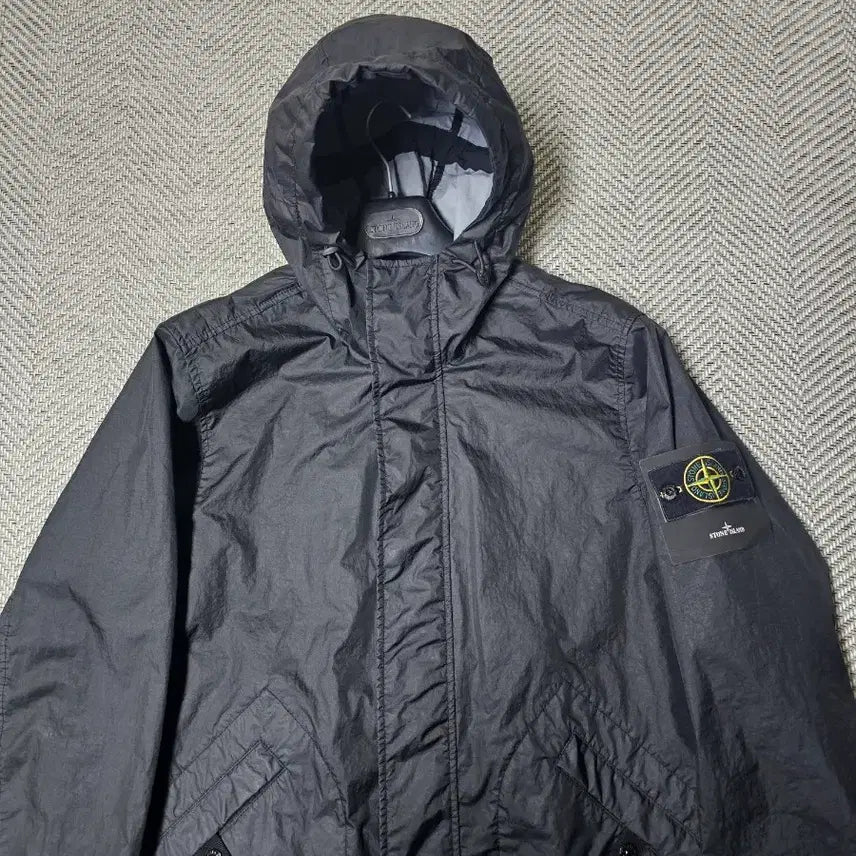 [SOLD OUT] 스톤아일랜드 멤브라나 3L TC 후드 자켓