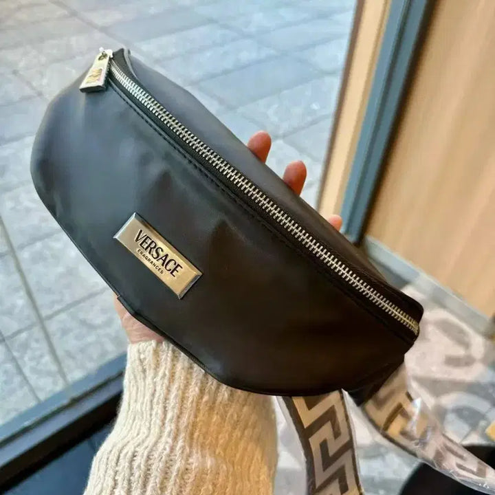 [SOLD OUT] 베르사체 남녀공용 블랙 힙색 벨트백