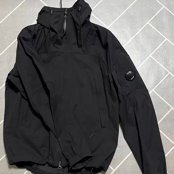 [SOLD OUT] CP 컴퍼니 바람막이