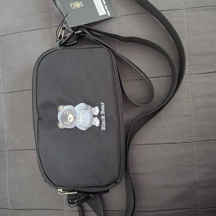 [BUNJANG] Black Bear Black Mini Crossbody Bag / 블랙베어 Black Bear 블랙 미니 크로스백