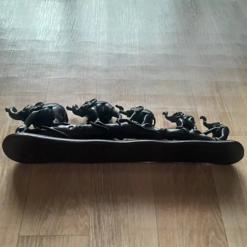 [BUNJANG] Resin Elephant Procession Sculpture / 코끼리 5마리 - 레진공예