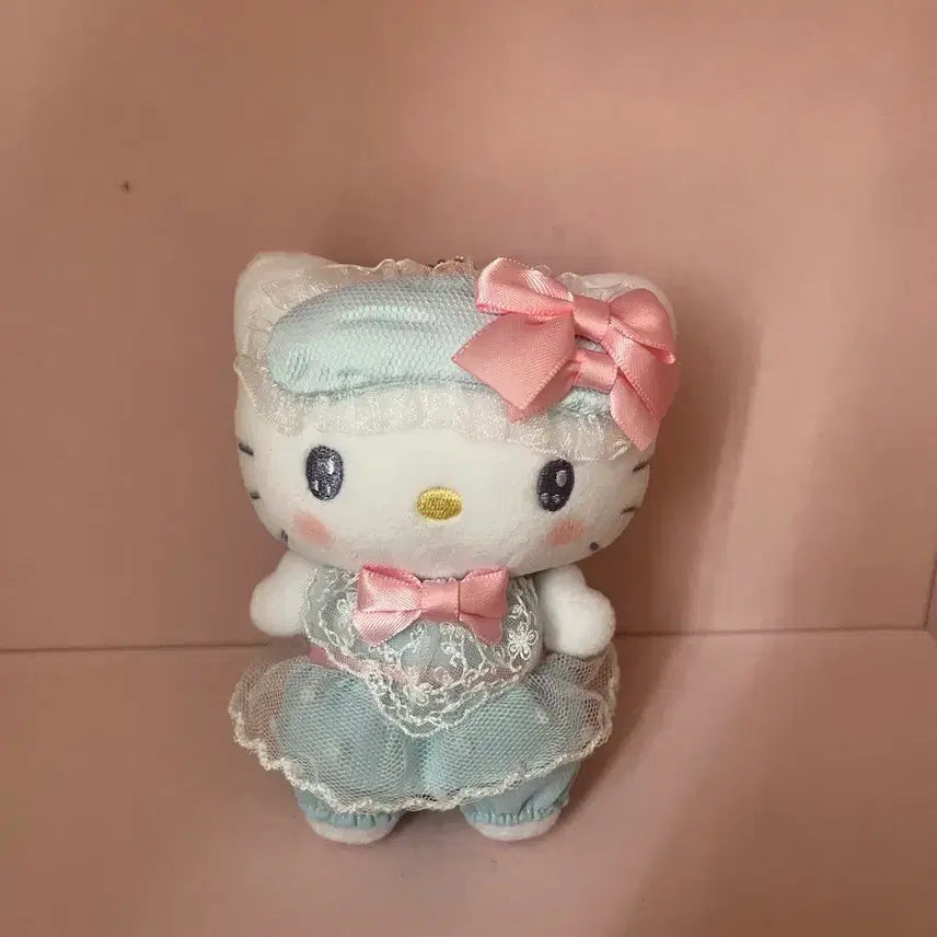 [SOLD OUT] 산리오 무뉴구루미 키티 마스코트 키링 새상품