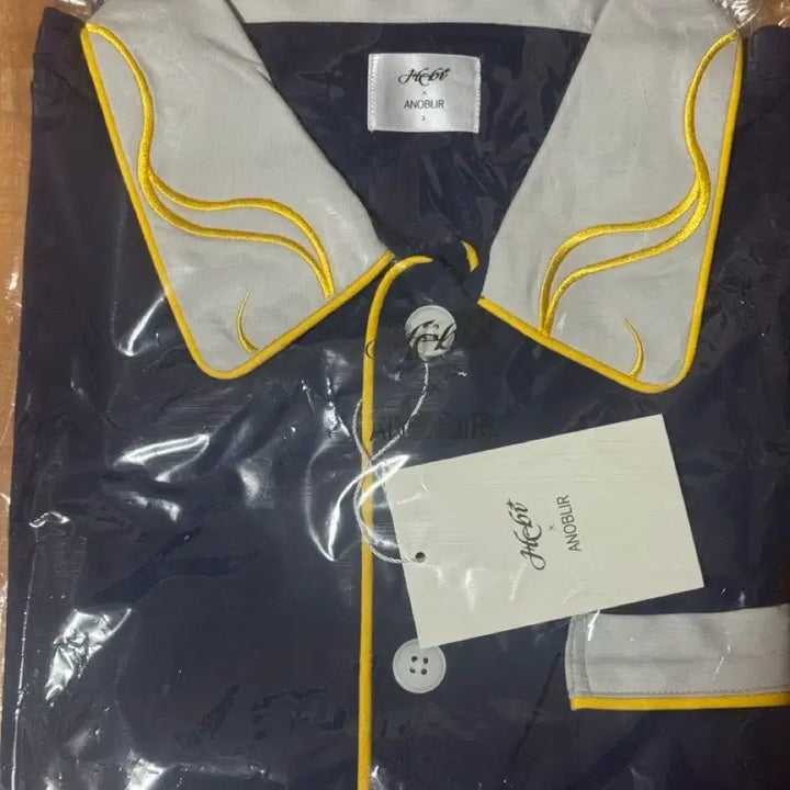 [SOLD OUT] [ 미개봉]헤비 (Hebi) 아노블리어 파자마(잠옷)세트
