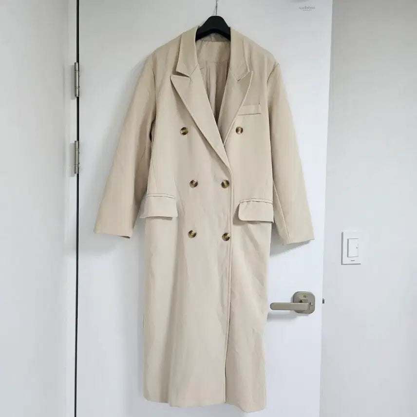 [BUNJANG] Beige Double-Button Long Coat / 베이지색 더블 버튼 롱 코트