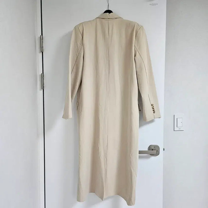 [BUNJANG] Beige Double-Button Long Coat / 베이지색 더블 버튼 롱 코트