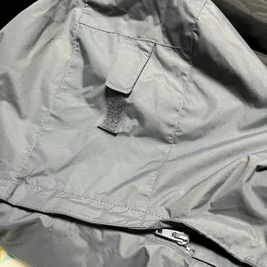 [SOLD OUT] 컬럼비아 바람막이 XL (무료배송)