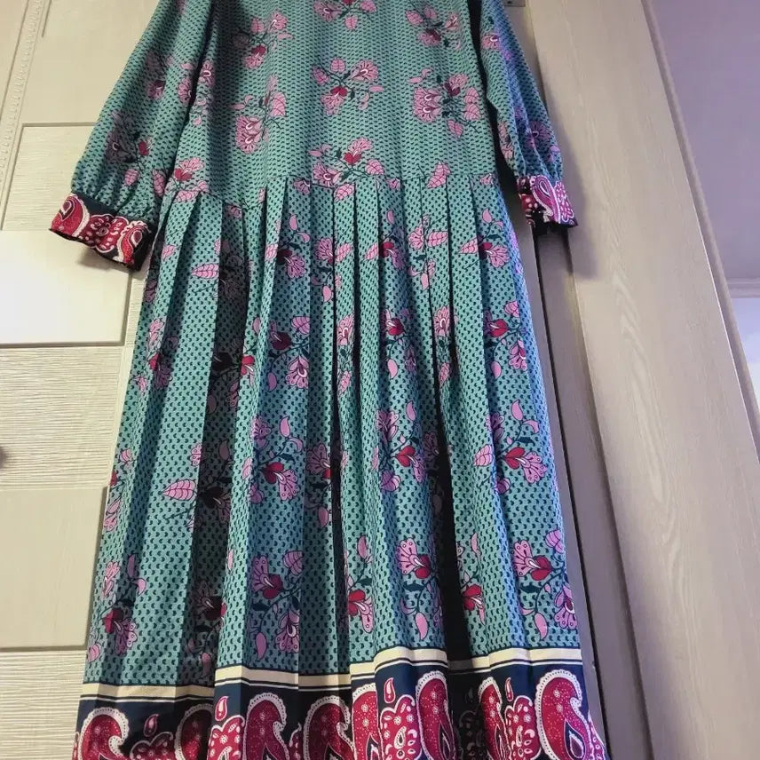 [BUNJANG] Floral Shirred Long Dress / 셔츠형 셔링 롱원피스