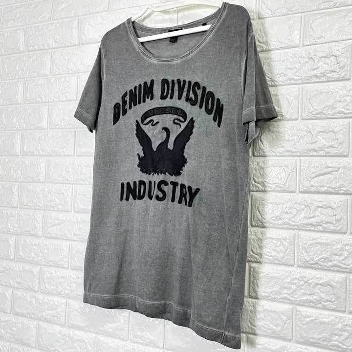 [BUNJANG] Diesel Stitch Patch Logo Grey T-Shirt / [Diesel] 디젤 스티치 패치 로고 남성 그레이 반팔 M