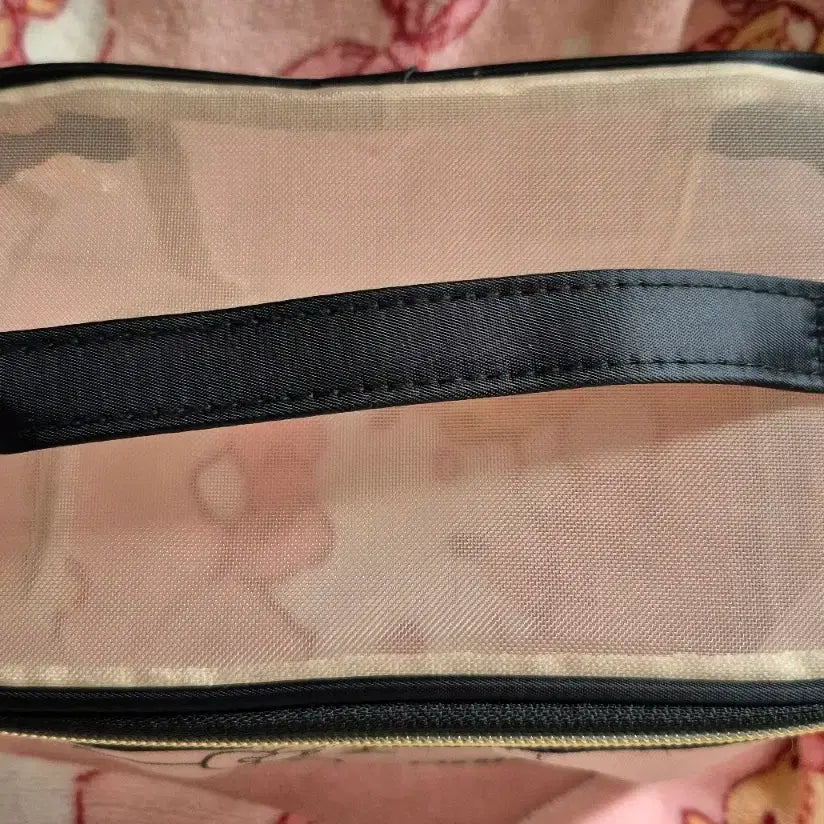 [BUNJANG] Vintage Hello Kitty Mesh Cosmetic/Accessory Bag / 빈티지 일본정품 메쉬 화장품/소품 가방