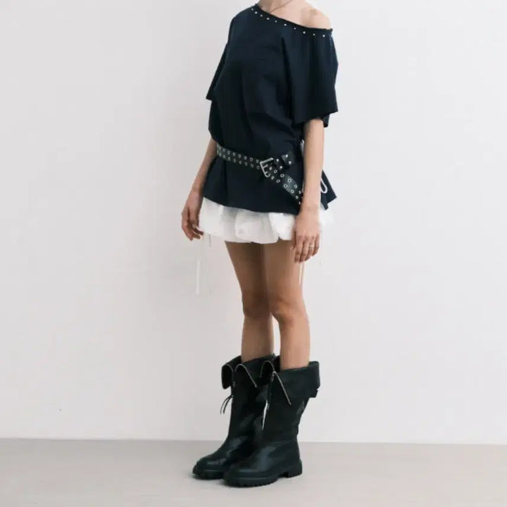 [BUNJANG] Midnightmove 89 Rivet Off-Shoulder T-shirt (Navy) / (1회 착) 미드나잇무브 89 리벳 오프숄더 반팔티 네이비