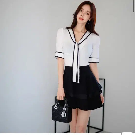 [SOLD OUT] 6.1->2 티나니 티아라 리본 타이 수입의류 반팔 티 블라우스